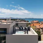 Skyline Serenity-zadar's Premier Roof Terrace Apartament *