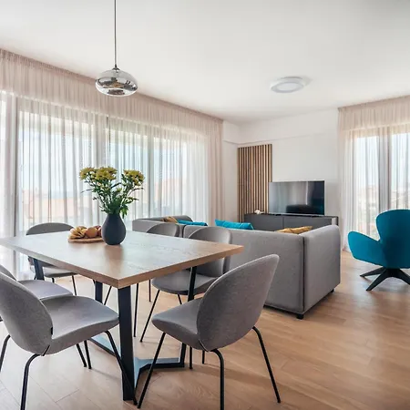 Skyline Serenity-zadar's Premier Roof Terrace 公寓