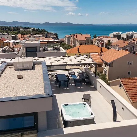 Skyline Serenity-zadar's Premier Roof Terrace Lägenhet