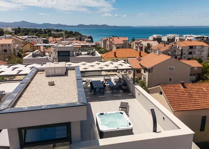 Skyline Serenity-zadar's Premier Roof Terrace Lägenhet
